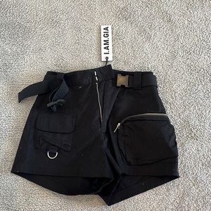 I AM GIA Cargo shorts NEVER WORN